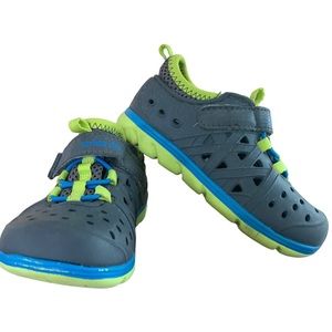 Stride Rite Boy's Made 2 Play Phibian Sneakers Sandals Shoes size 6 little kid